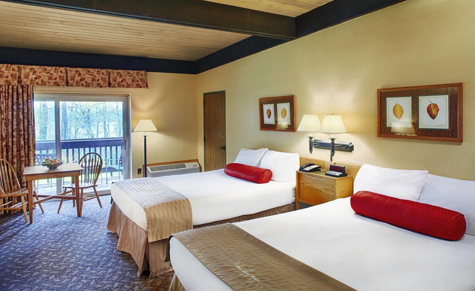 Mohican Lodge And Conference Center Perrysville Extérieur photo
