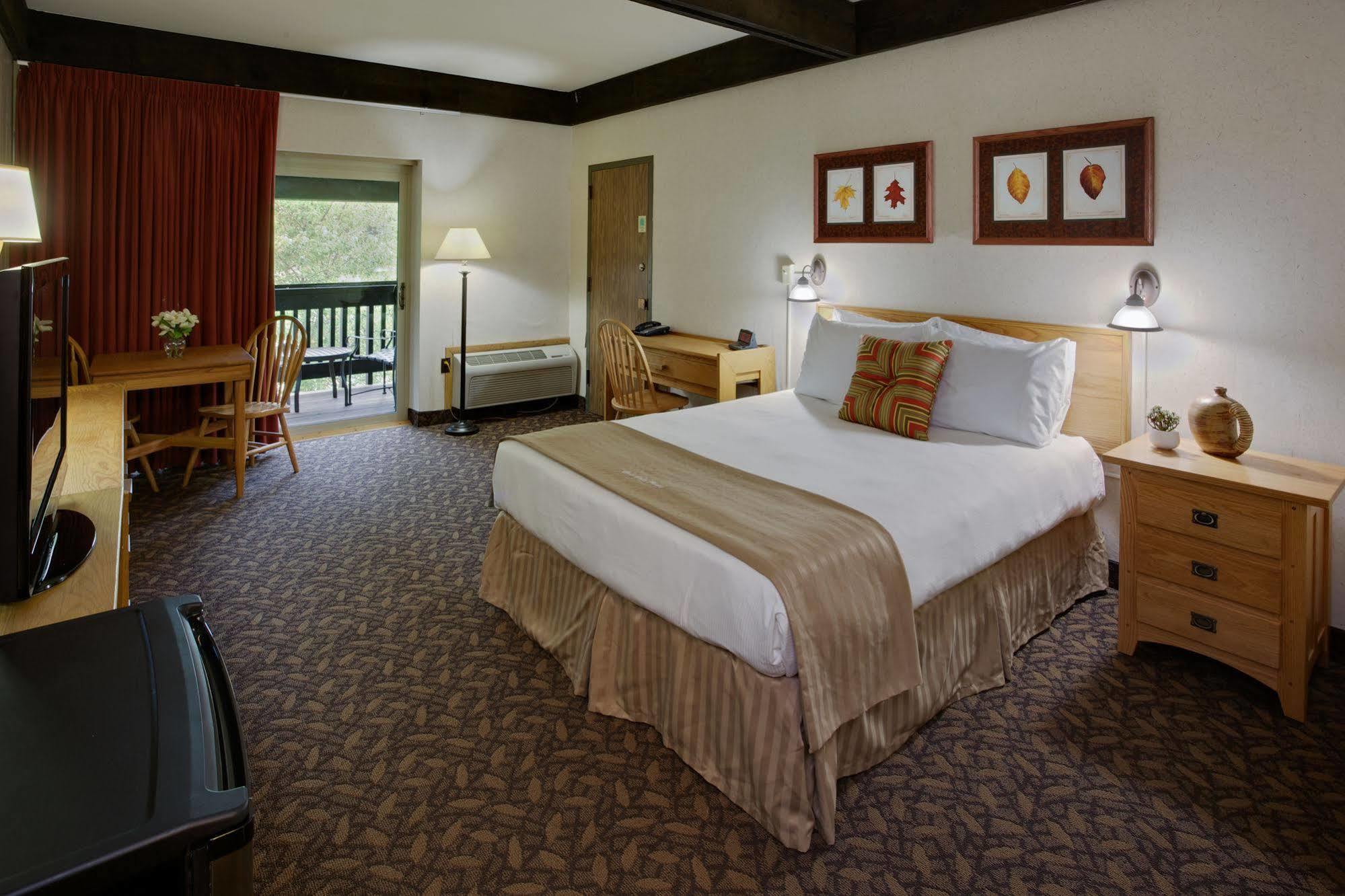 Mohican Lodge And Conference Center Perrysville Extérieur photo